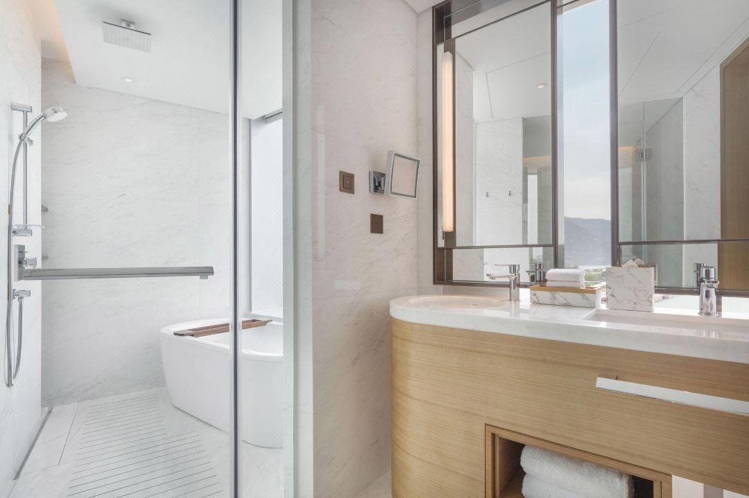 Sheraton Hong Kong Tung Chung HotelHotel Logo